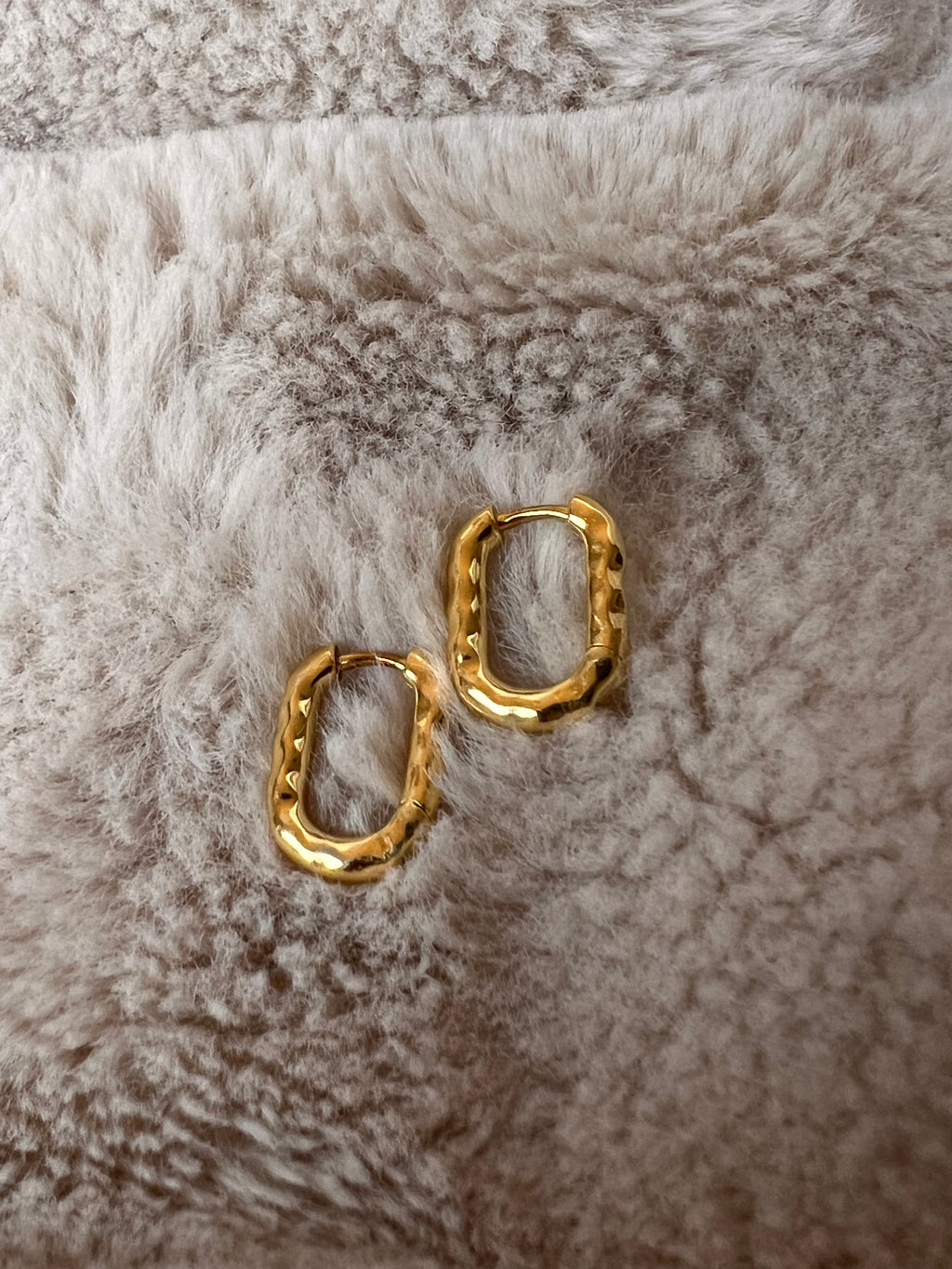 Mini Hammered Hoop