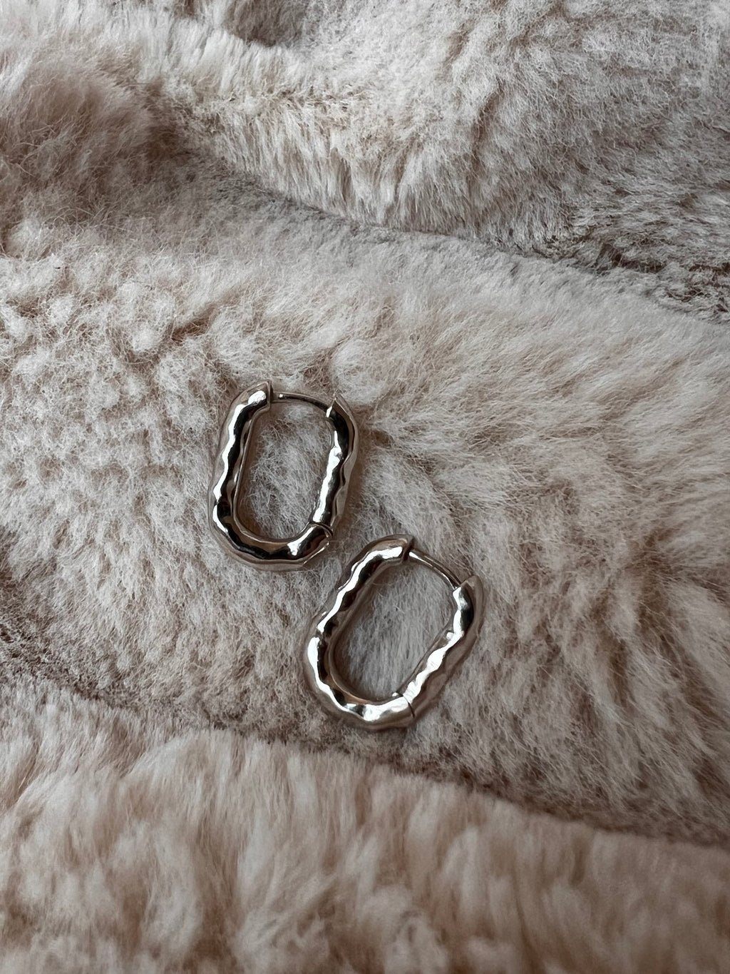 Mini Hammered Hoop