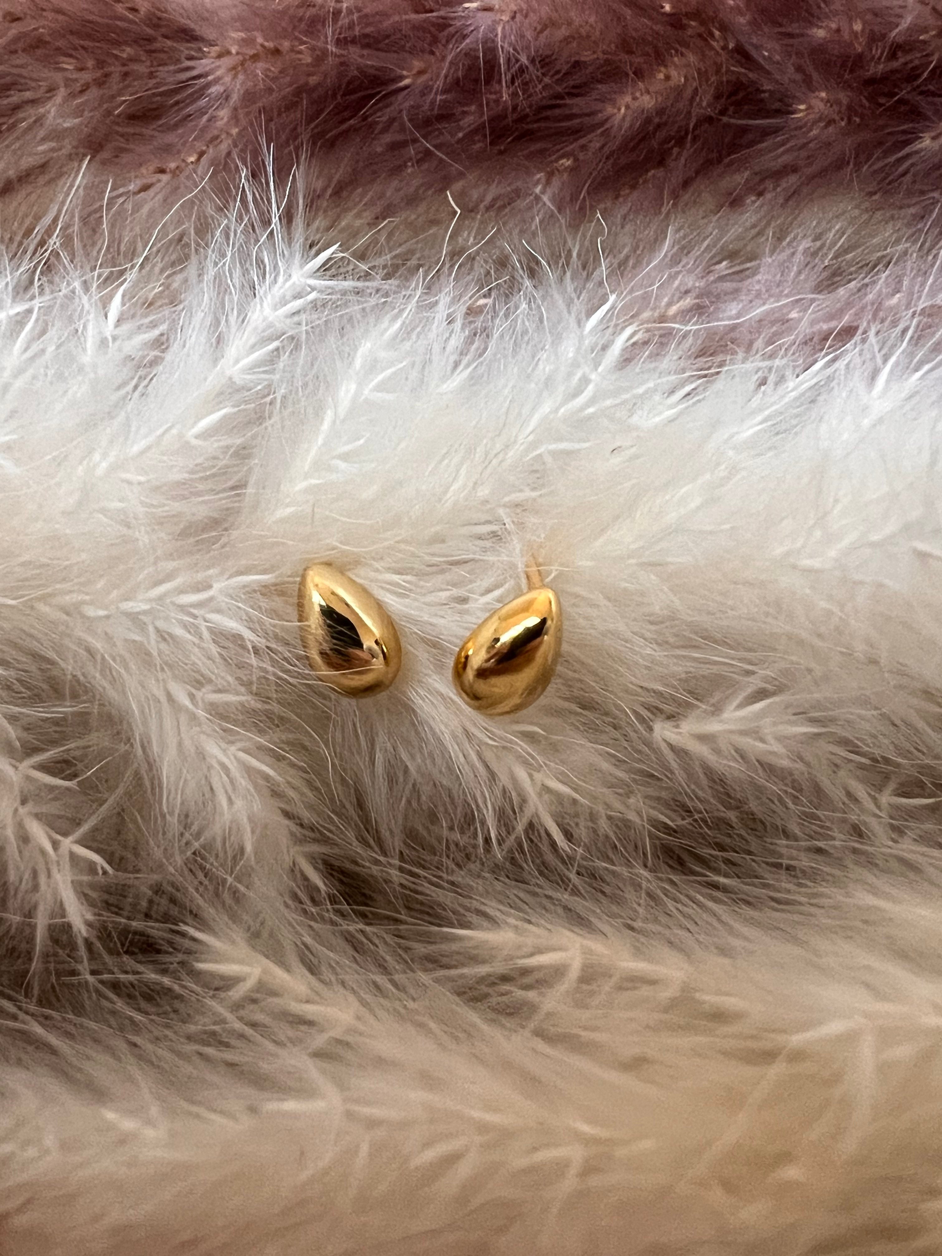 Dew Drop Studs