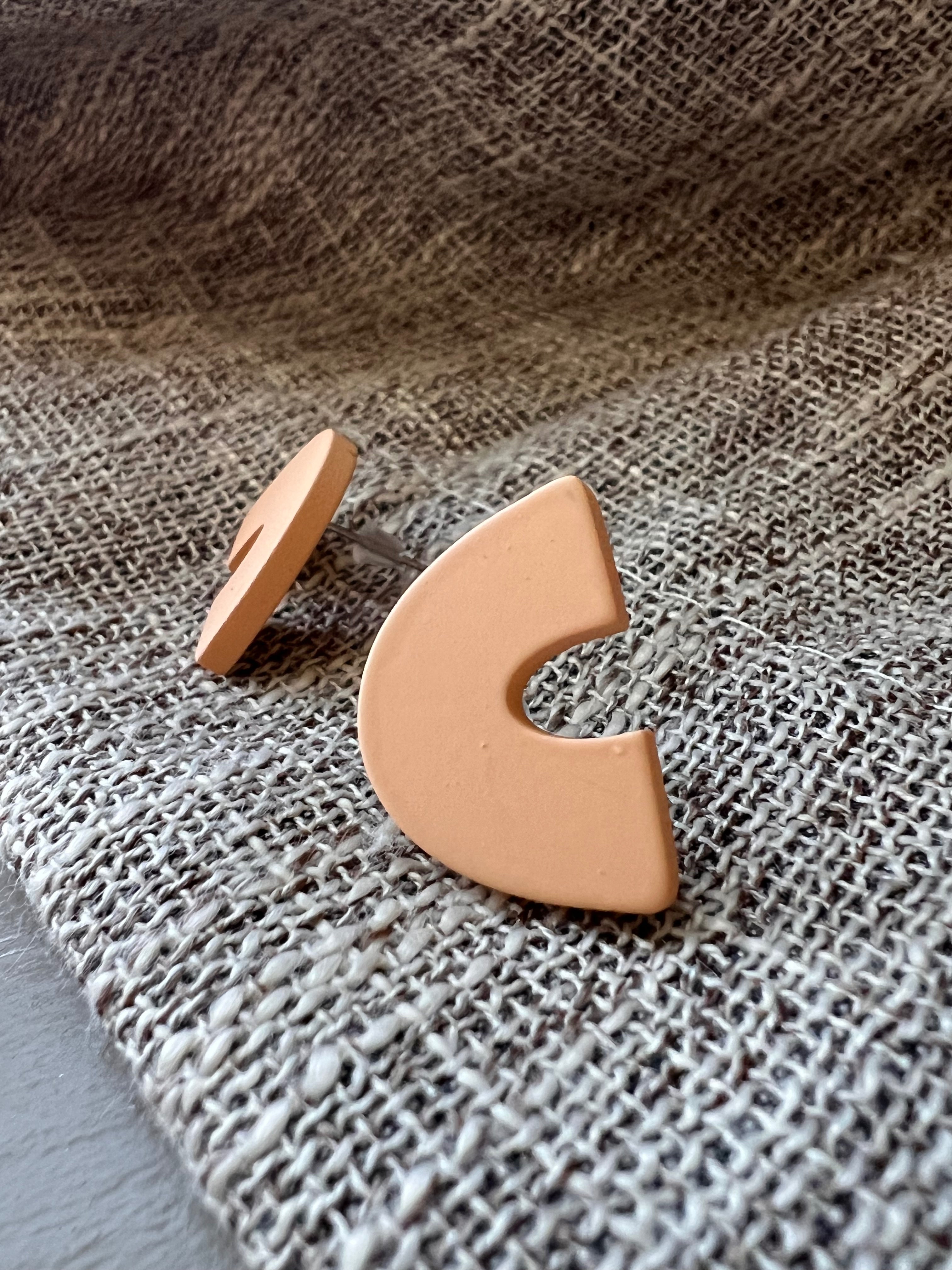 Curved Soft Clay Studs